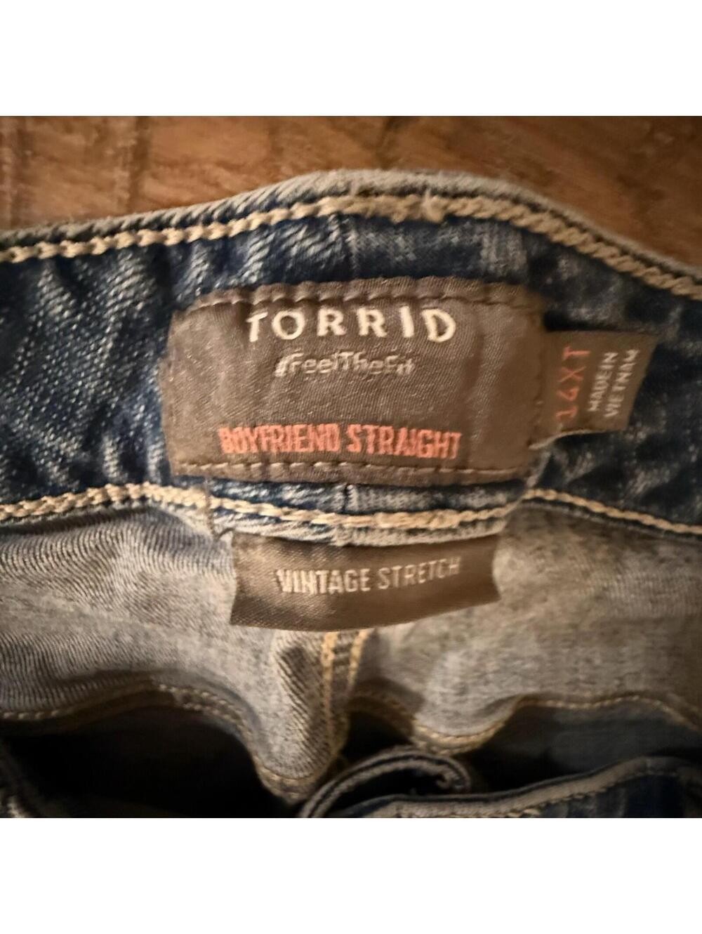Torrid Jeans Womens 14XT Blue Boyfriend Straight Stretch Denim Vintage Style - Picture 3 of 8